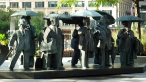 Ju Ming Living World Series Gentlemen chicago