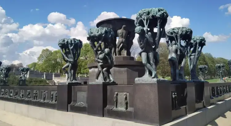 fontana vigeland park oslo